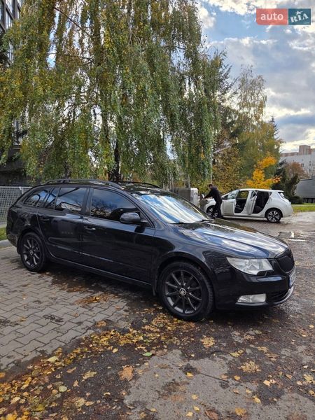 Универсал Skoda Superb 2013 в Луцке
