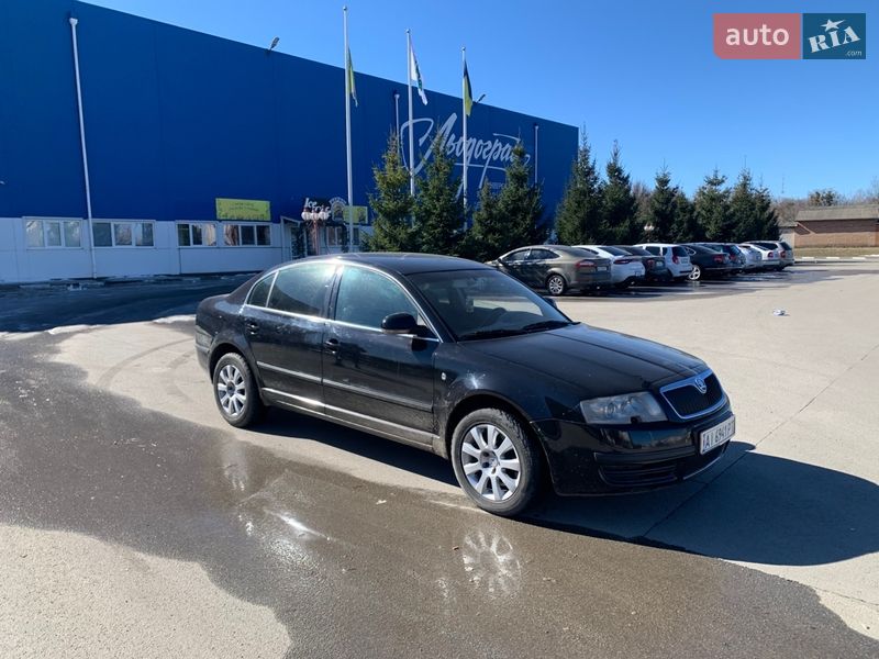 Лифтбек Skoda Superb 2006 в Богуславе