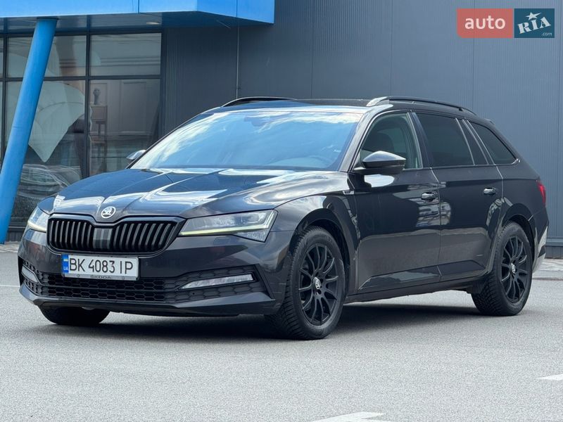 Универсал Skoda Superb 2019 в Киеве