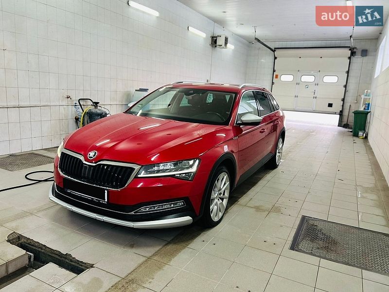 Универсал Skoda Superb 2019 в Мукачево