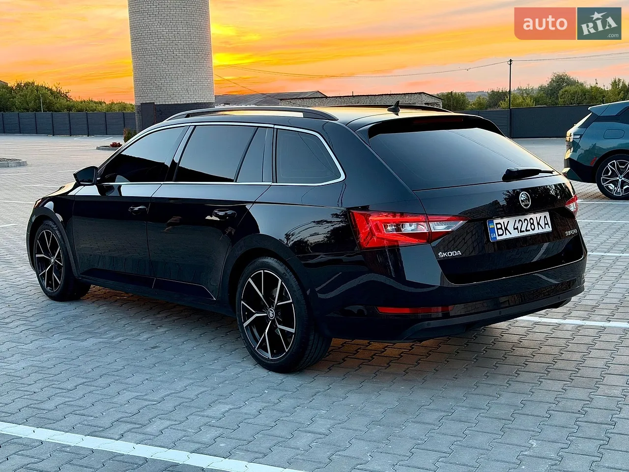 Skoda Superb 2015 photo 3