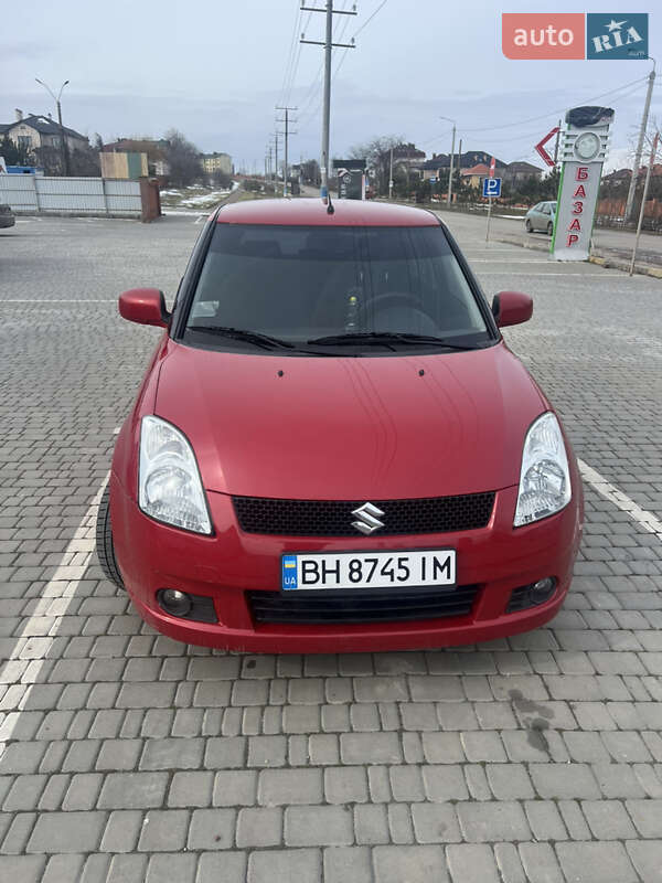 Хэтчбек Suzuki Swift 2006 в Одессе