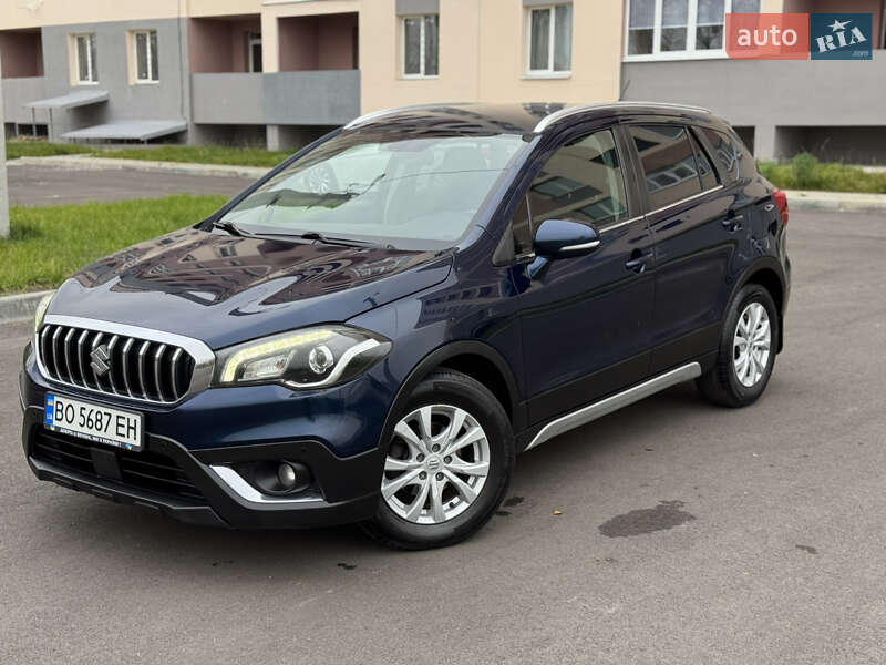 Внедорожник / Кроссовер Suzuki SX4 2017 в Харькове