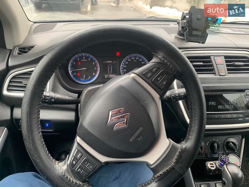 Внедорожник / Кроссовер Suzuki SX4 2014 в Львове