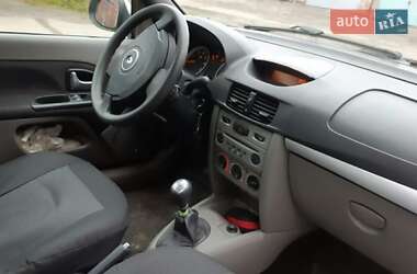 Седан Renault Symbol 2011 в Запоріжжі Седан Renault Symbol 2011 в Запоріжжі