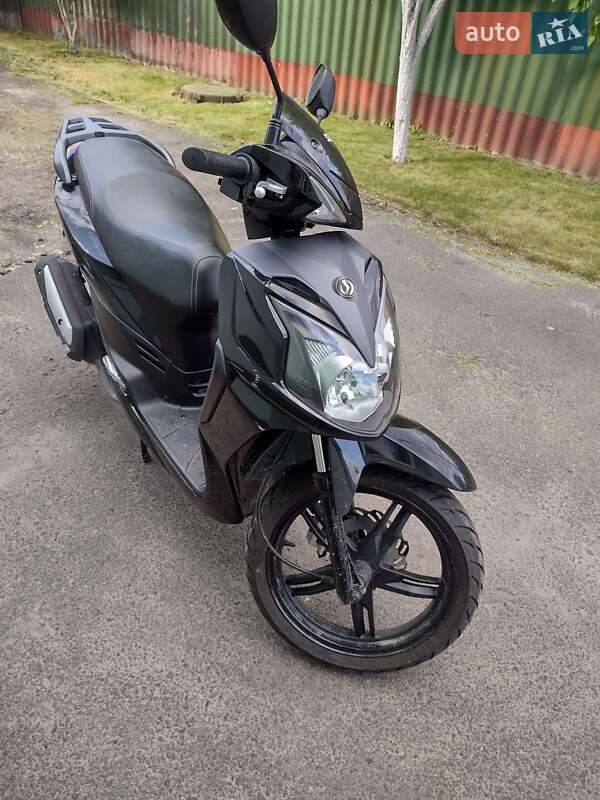 Скутер Sym Symphony 2014 в Ровно