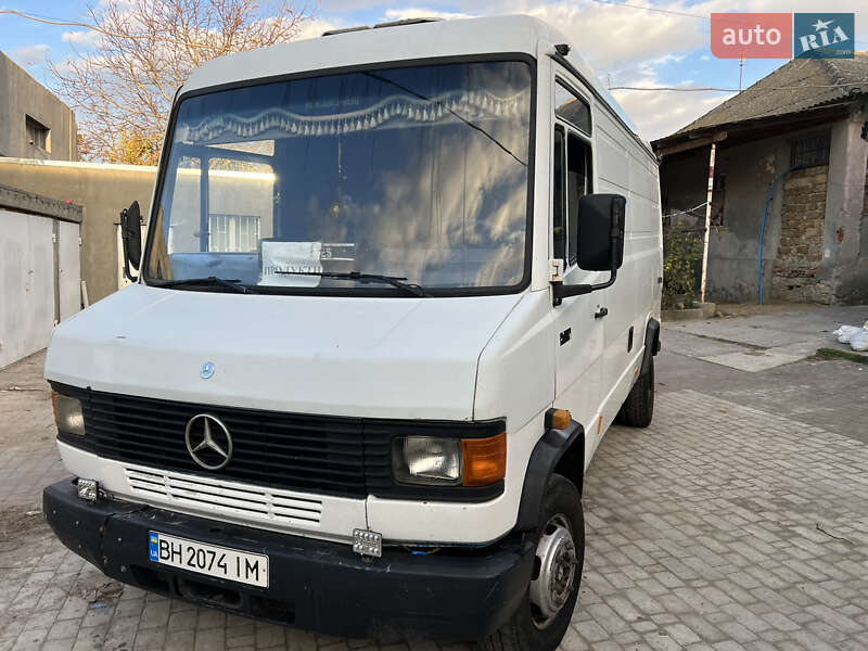 Грузовой фургон Mercedes-Benz T2 1996 в Белгороде-Днестровском Грузовой фургон Mercedes-Benz T2 1996 в Белгороде-Днестровском
