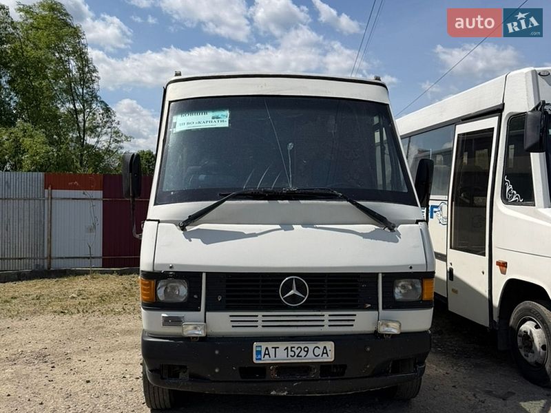 Пригородный автобус Mercedes-Benz T2 1996 в Ивано-Франковске Пригородный автобус Mercedes-Benz T2 1996 в Ивано-Франковске