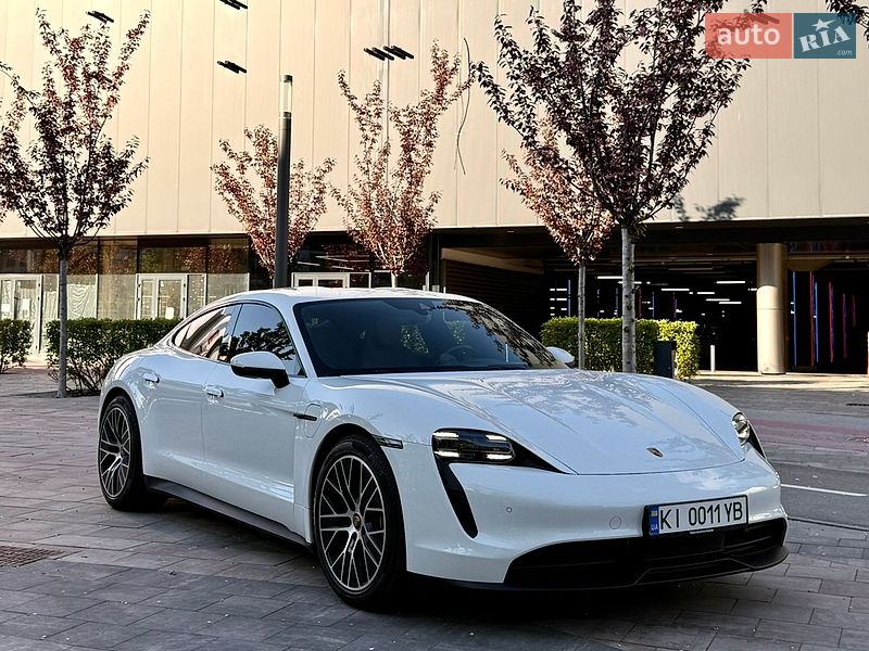 Седан Porsche Taycan 2021 в Киеве Седан Porsche Taycan 2021 в Киеве
