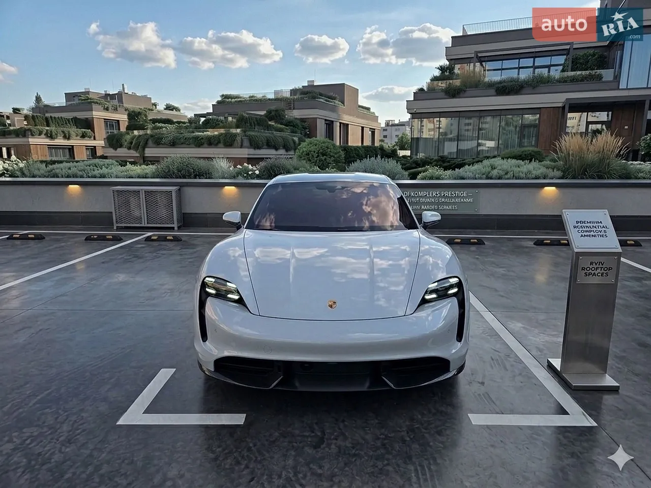 Porsche Taycan 2021 photo 2