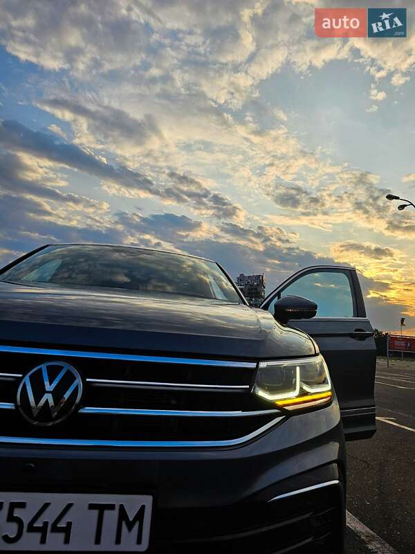 Внедорожник / Кроссовер Volkswagen Tiguan 2021 в Одессе