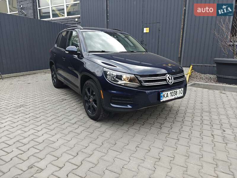 Внедорожник / Кроссовер Volkswagen Tiguan 2016 в Киеве