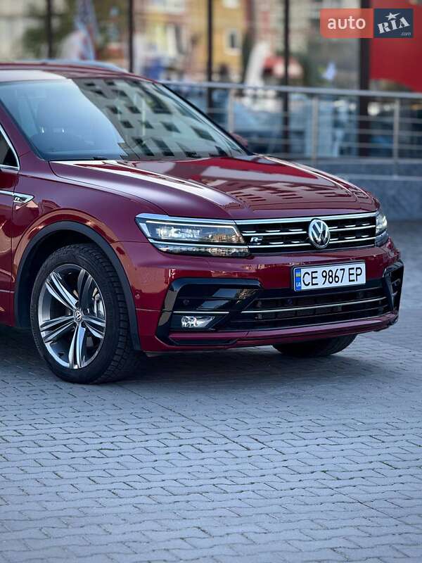 Внедорожник / Кроссовер Volkswagen Tiguan 2018 в Черновцах