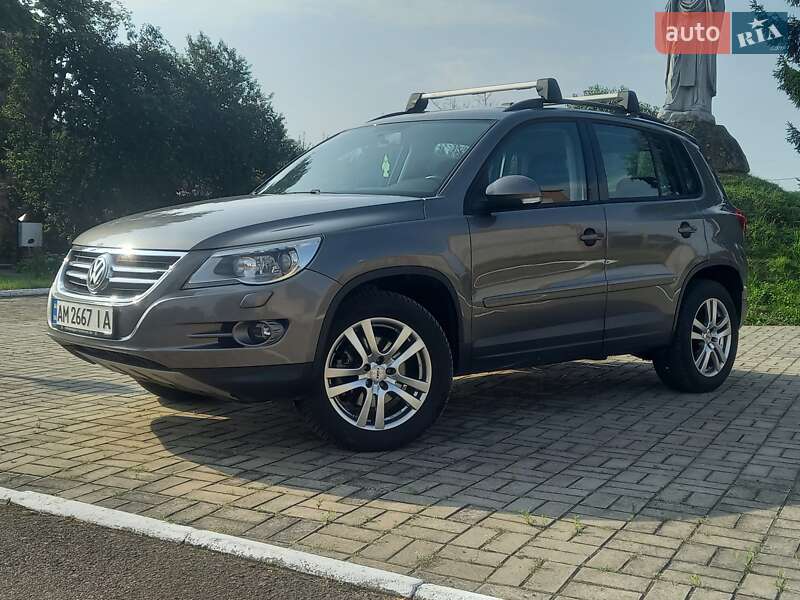 Внедорожник / Кроссовер Volkswagen Tiguan 2009 в Овруче