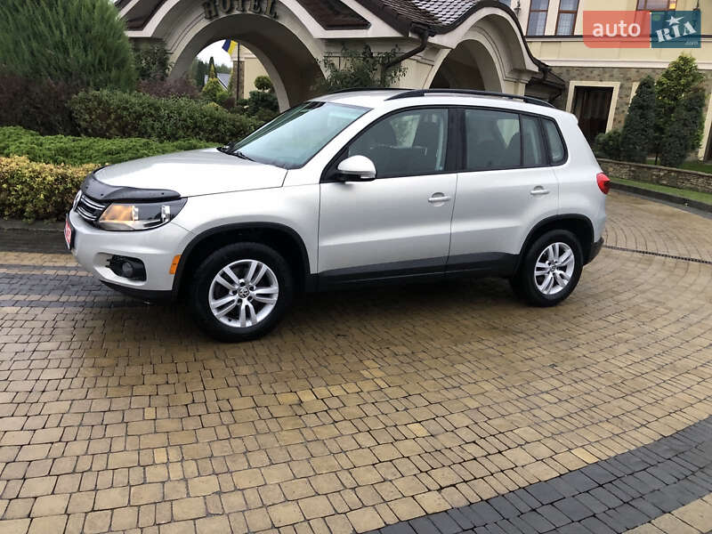 Внедорожник / Кроссовер Volkswagen Tiguan 2015 в Львове