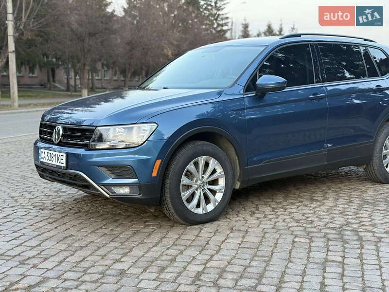 Внедорожник / Кроссовер Volkswagen Tiguan 2017 в Корсуне-Шевченковском Внедорожник / Кроссовер Volkswagen Tiguan 2017 в Корсуне-Шевченковском