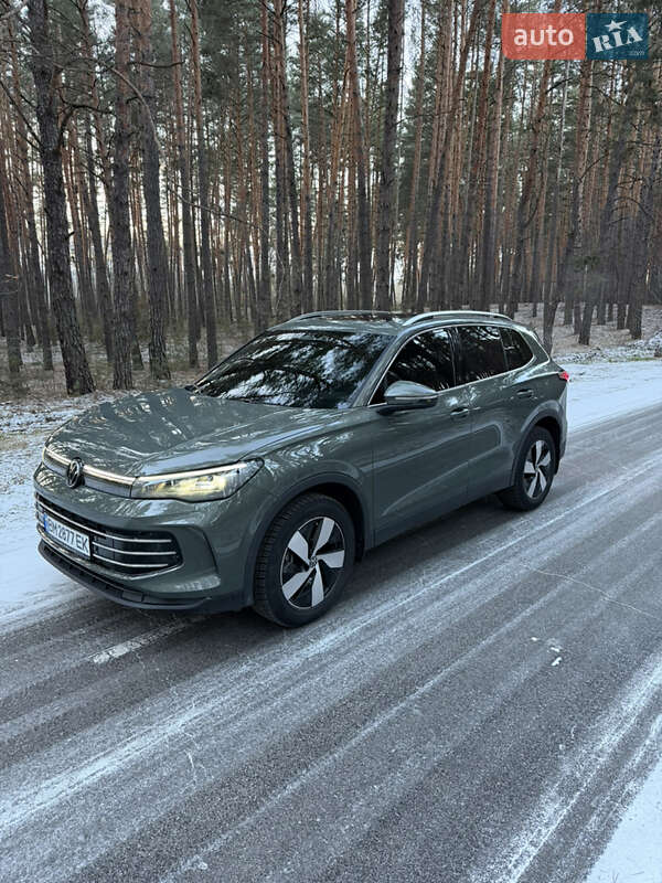 Внедорожник / Кроссовер Volkswagen Tiguan 2024 в Ахтырке