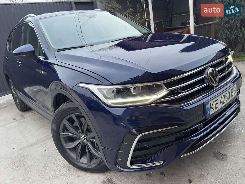 Внедорожник / Кроссовер Volkswagen Tiguan 2023 в Днепре