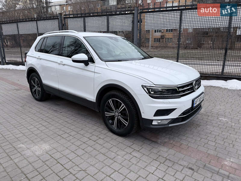 Внедорожник / Кроссовер Volkswagen Tiguan 2017 в Запорожье
