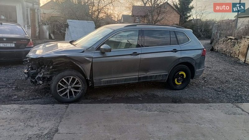 Позашляховик / Кросовер Volkswagen Tiguan 2021 в Львові Позашляховик / Кросовер Volkswagen Tiguan 2021 в Львові