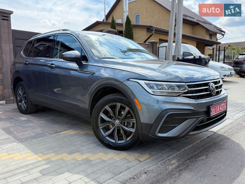 Внедорожник / Кроссовер Volkswagen Tiguan 2021 в Киеве