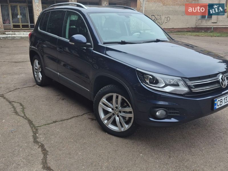 Внедорожник / Кроссовер Volkswagen Tiguan 2015 в Нежине