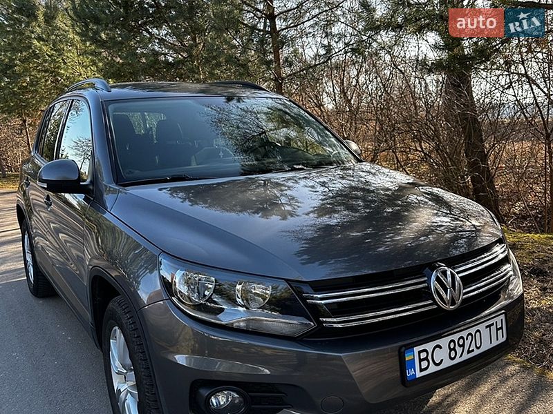 Позашляховик / Кросовер Volkswagen Tiguan 2016 в Львові
