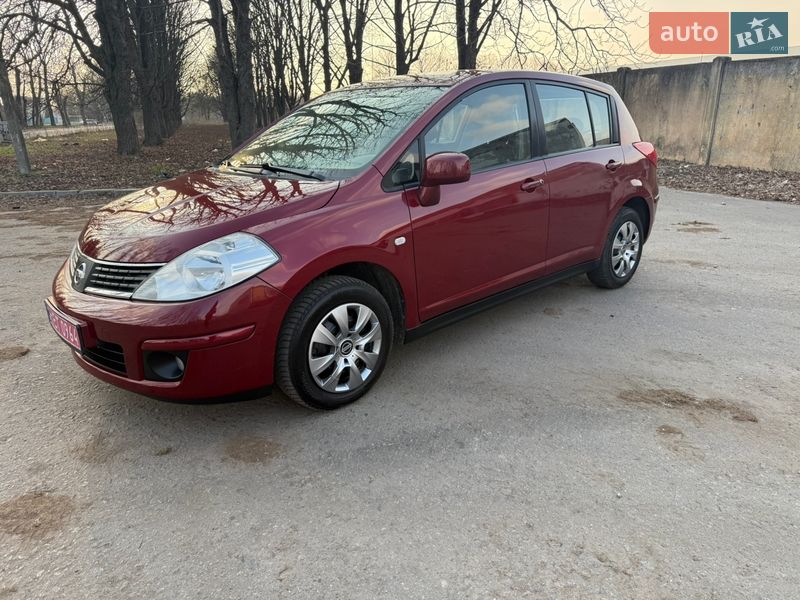 Хетчбек Nissan TIIDA 2008 в Полтаві