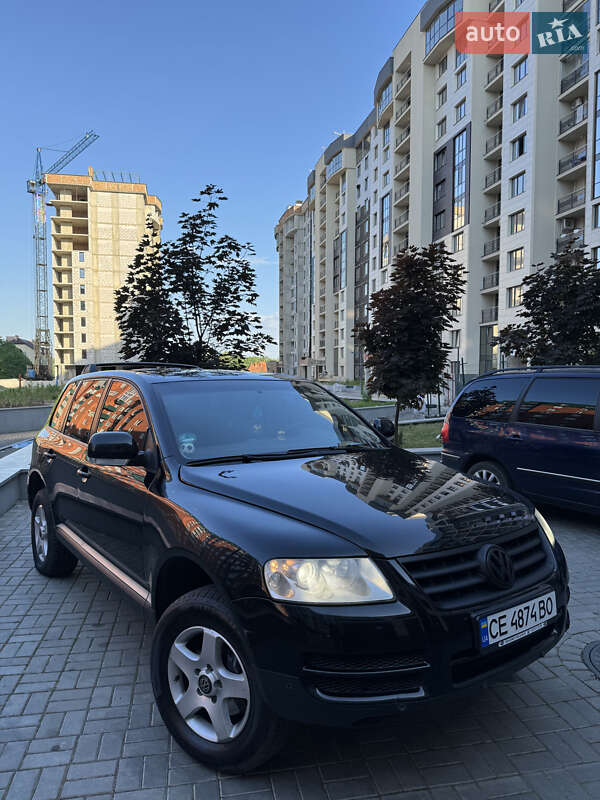 Внедорожник / Кроссовер Volkswagen Touareg 2005 в Черновцах