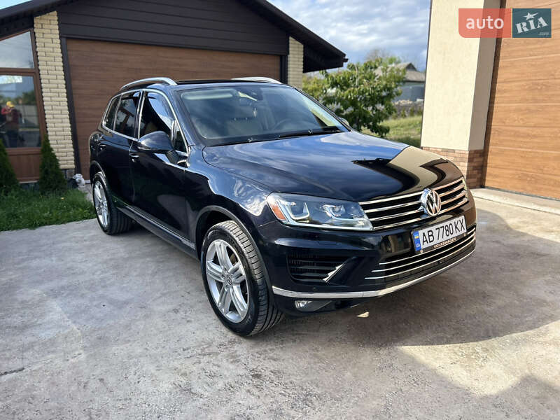 Внедорожник / Кроссовер Volkswagen Touareg 2014 в Виннице