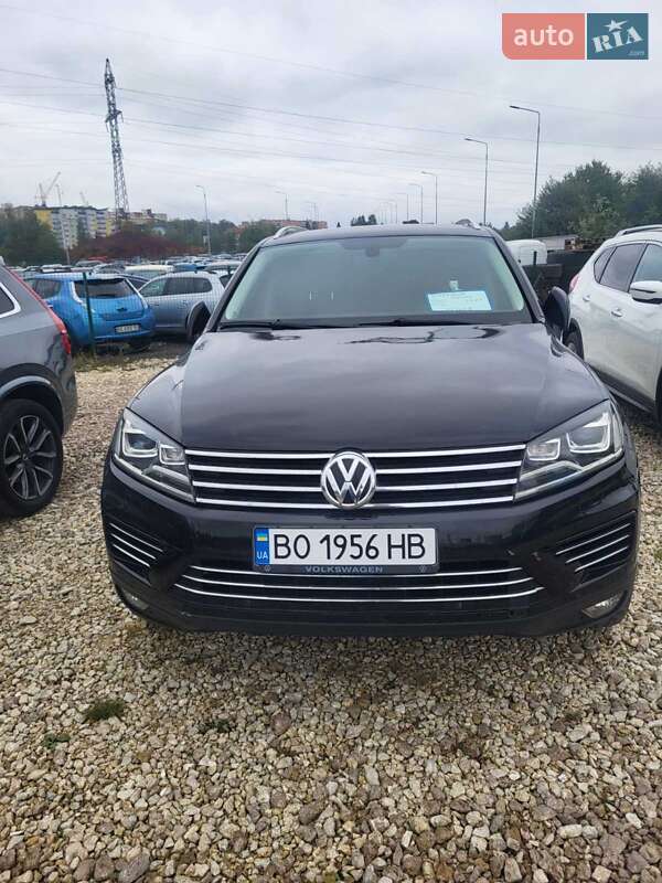 Внедорожник / Кроссовер Volkswagen Touareg 2017 в Тернополе