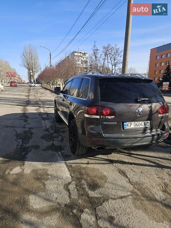 Внедорожник / Кроссовер Volkswagen Touareg 2007 в Запорожье