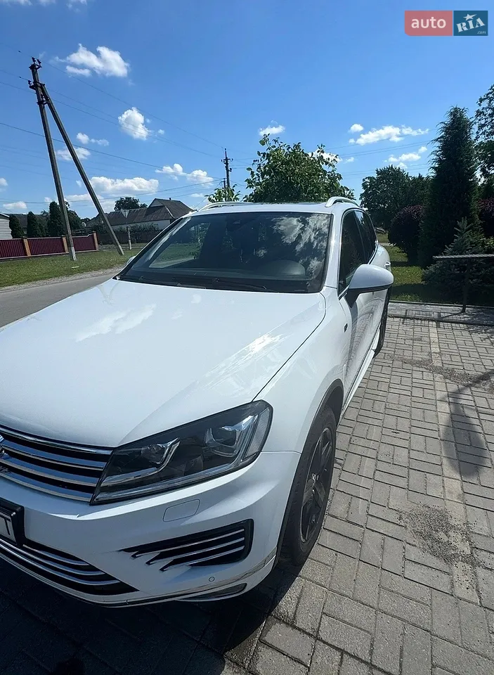 Volkswagen Touareg 2014 photo 2