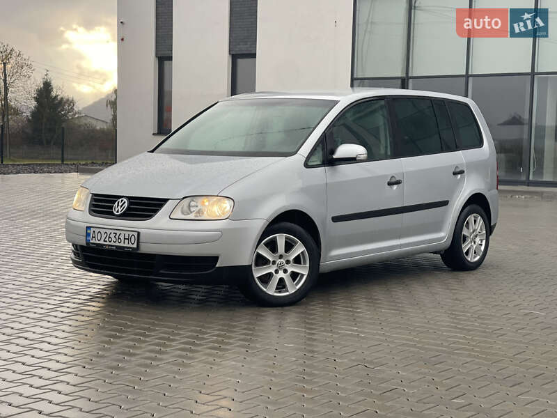 Минивэн Volkswagen Touran 2003 в Хусте Минивэн Volkswagen Touran 2003 в Хусте