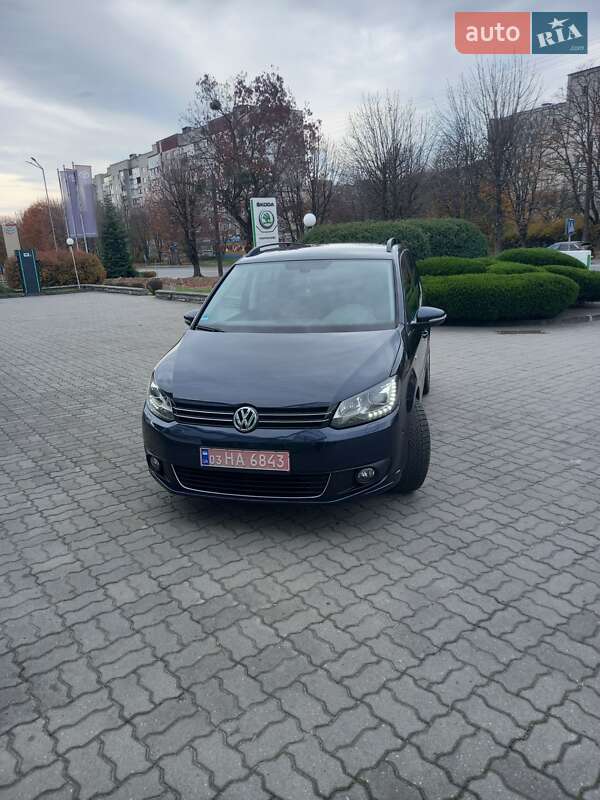 Мінівен Volkswagen Touran 2012 в Луцьку