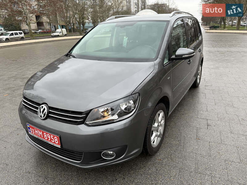 Минивэн Volkswagen Touran 2015 в Одессе
