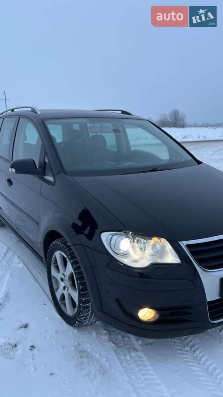 Минивэн Volkswagen Touran 2007 в Тульчине