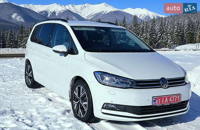 Микровэн Volkswagen Touran 2022 в Буче Микровэн Volkswagen Touran 2022 в Буче