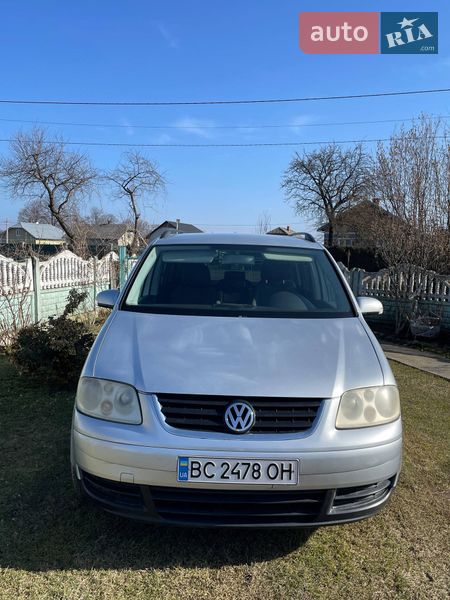 Минивэн Volkswagen Touran 2004 в Львове Минивэн Volkswagen Touran 2004 в Львове