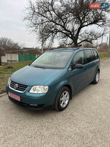 Минивэн Volkswagen Touran 2005 в Вознесенске Минивэн Volkswagen Touran 2005 в Вознесенске
