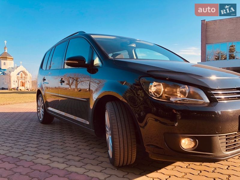 Минивэн Volkswagen Touran 2015 в Киеве