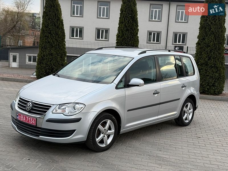 Минивэн Volkswagen Touran 2007 в Виннице