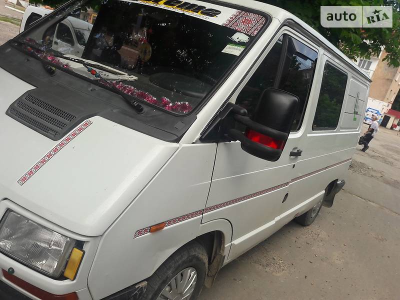 Минивэн Renault Trafic 2000 в Трускавце