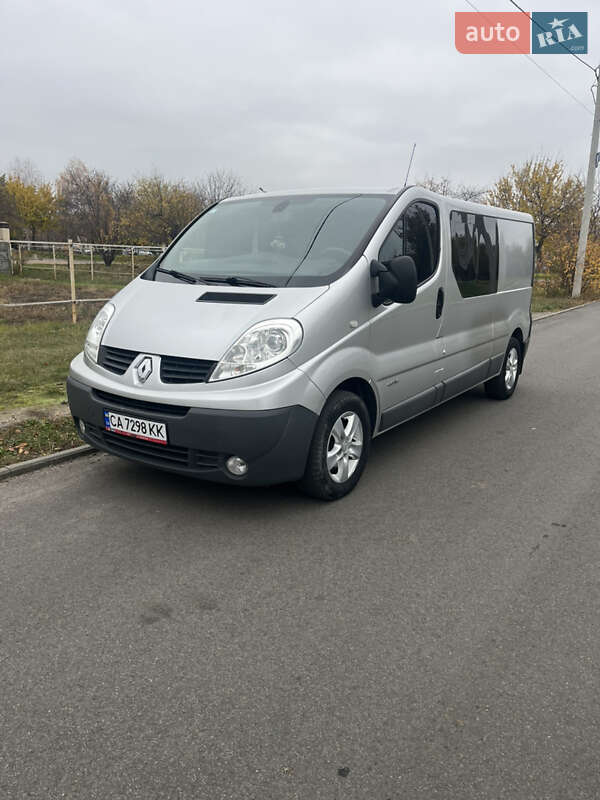 Грузопассажирский фургон Renault Trafic 2013 в Черкассах
