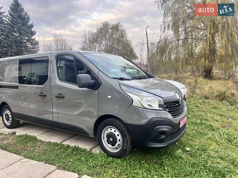 Грузопассажирский фургон Renault Trafic 2018 в Трускавце