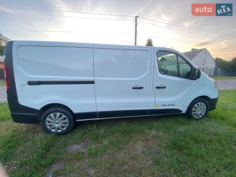Микроавтобус грузовой (до 3,5т) Renault Trafic 2015 в Полтаве Микроавтобус грузовой (до 3,5т) Renault Trafic 2015 в Полтаве