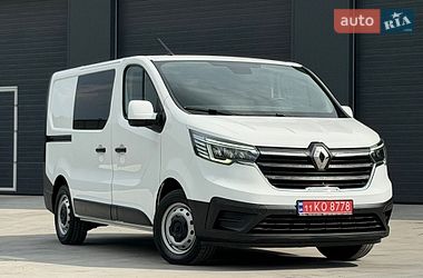 Грузопассажирский фургон Renault Trafic 2023 в Дубно