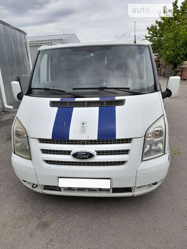 Микроавтобус Ford Transit 2013 в Киеве