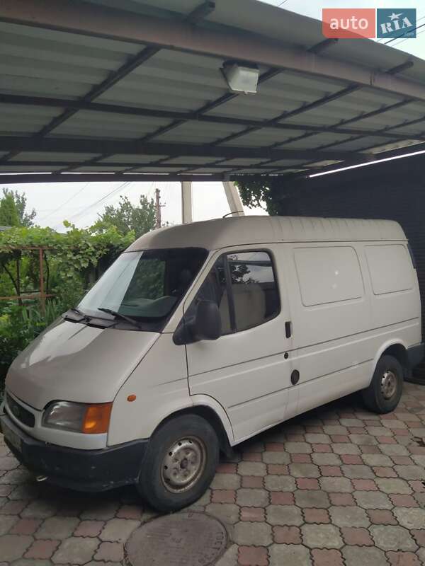 Грузовой фургон Ford Transit 1999 в Каменском Грузовой фургон Ford Transit 1999 в Каменском