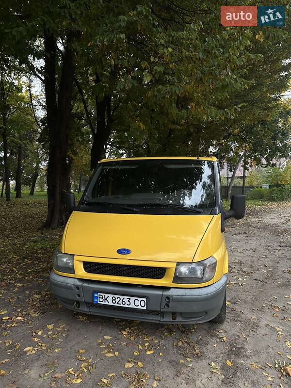 Грузовой фургон Ford Transit 2005 в Ровно